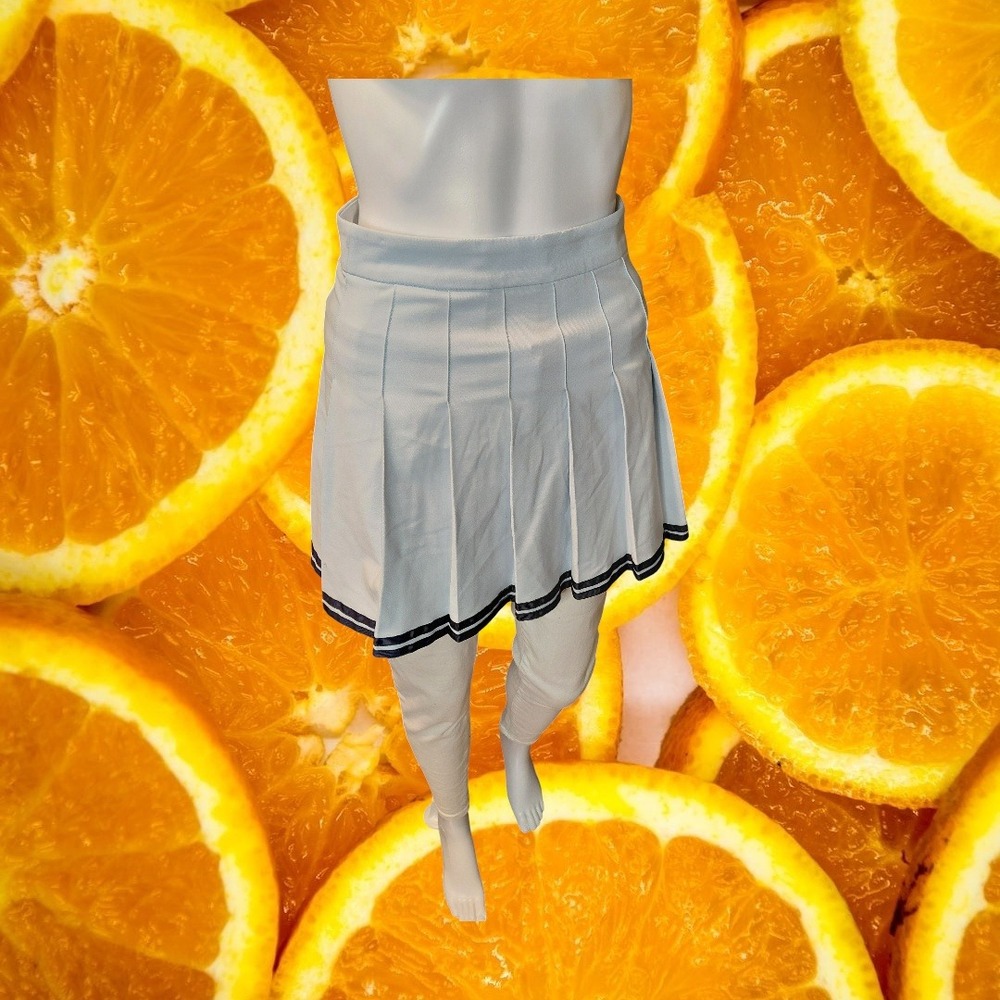 Sunday Best Aritzia Pleated Mini Skirt Light Blue Navy Stripe Size 0 URTB 02-07